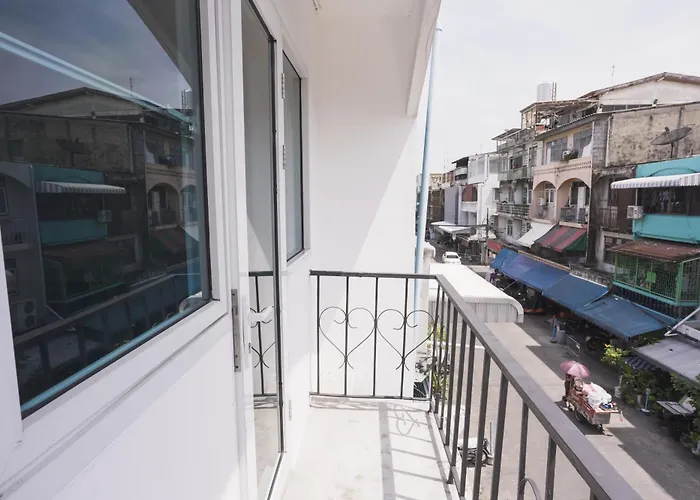 Nitichai Place, Private Sukhumvit Townhome 8Pax